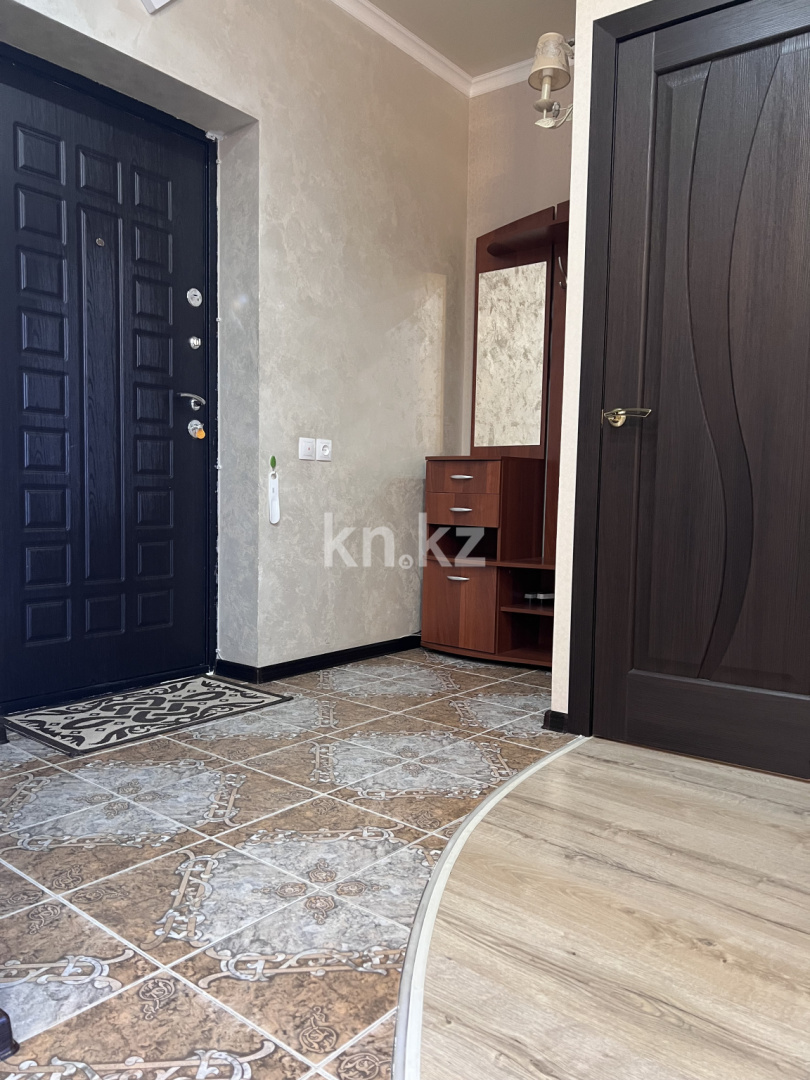 Аренда 2-комнатной квартиры, 50 м², пр. Республики, дом  42 - Аренда  двухкомнатных квартир помесячно в Караганде фото 20 из 25