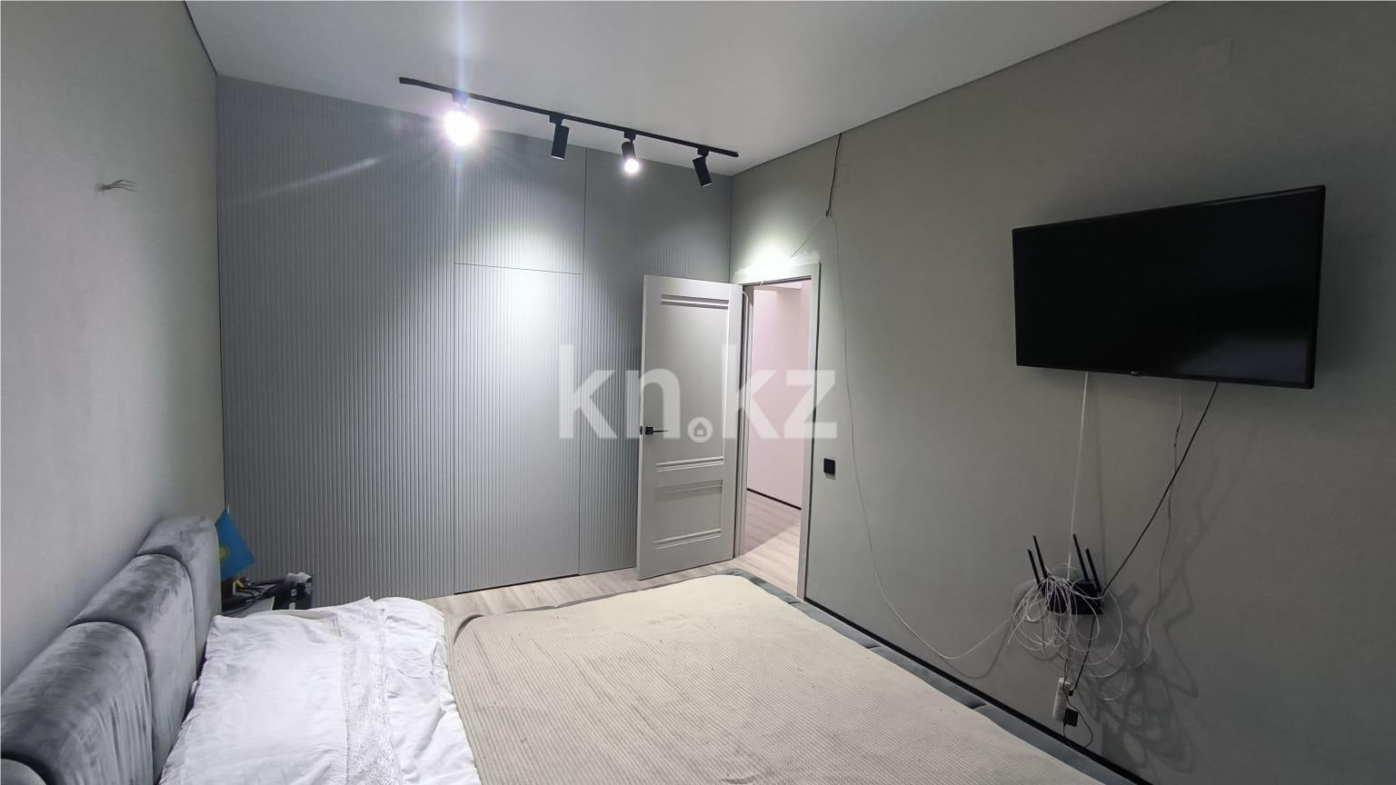 Продажа 4-комнатной квартиры, 107 м², ул. Муканова в Караганде - фото 9