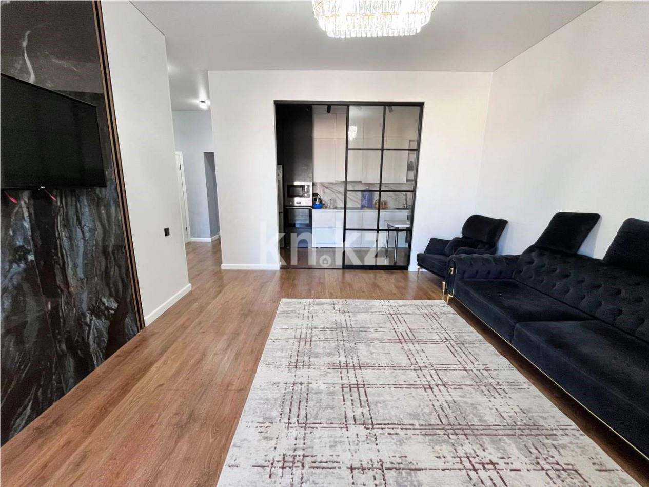Продажа 4-комнатной квартиры, 94 м², ул. Муканова - Продажа  четырехкомнатных квартир в Караганде с фото фото 1 из 37