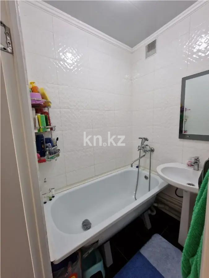 Продажа 3-комнатной квартиры, 51 м², ул. Байсеитовой, дом  4 - Продажа квартир в Темиртау без посредников фото 1 из 3