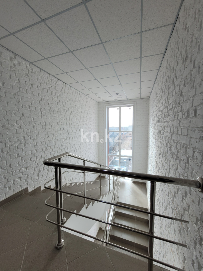 Аренда , ул. Космонавтов, дом  1/45 - Аренда офисных и торговых помещений в Караганде с фото фото 11 из 16