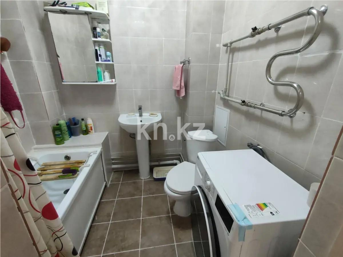 Продажа 2-комнатной квартиры, 61 м², ул. Дукенулы, дом  38/1 стр в Астане - фото 3