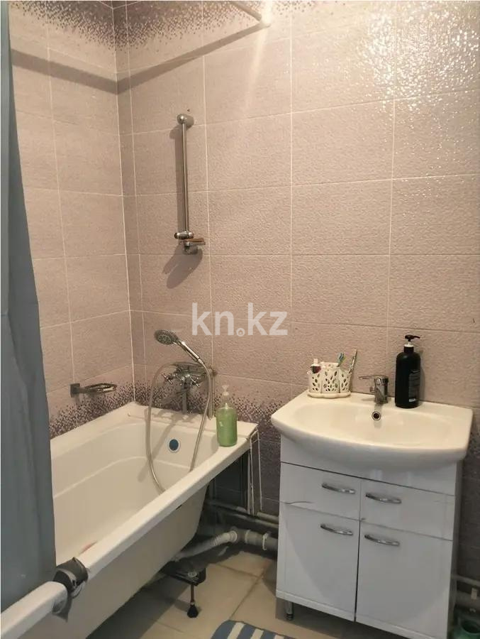 Продажа 2-комнатной квартиры, 52.5 м², ул. Садвакасова, дом  35 в Алматы - фото 2