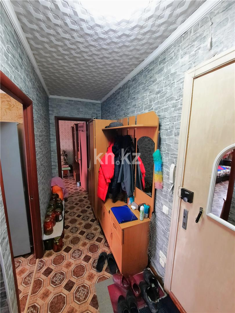 Продажа 2-комнатной квартиры, 42 м², мкр-н 19 в Караганде - фото 9
