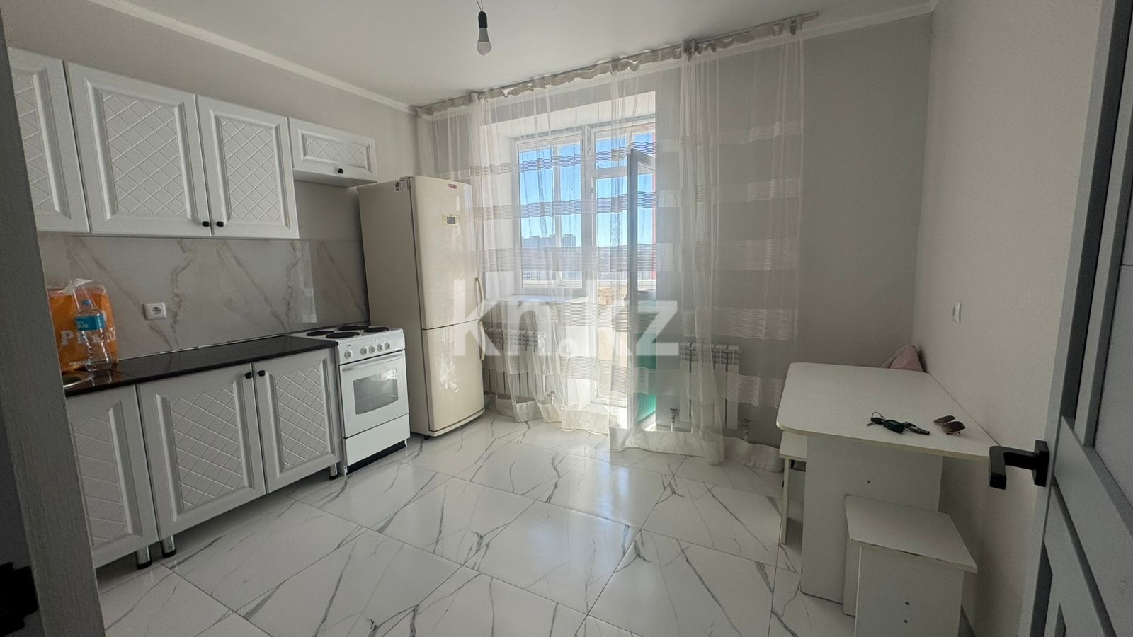 Аренда 1-комнатной квартиры, 40 м² в Астане