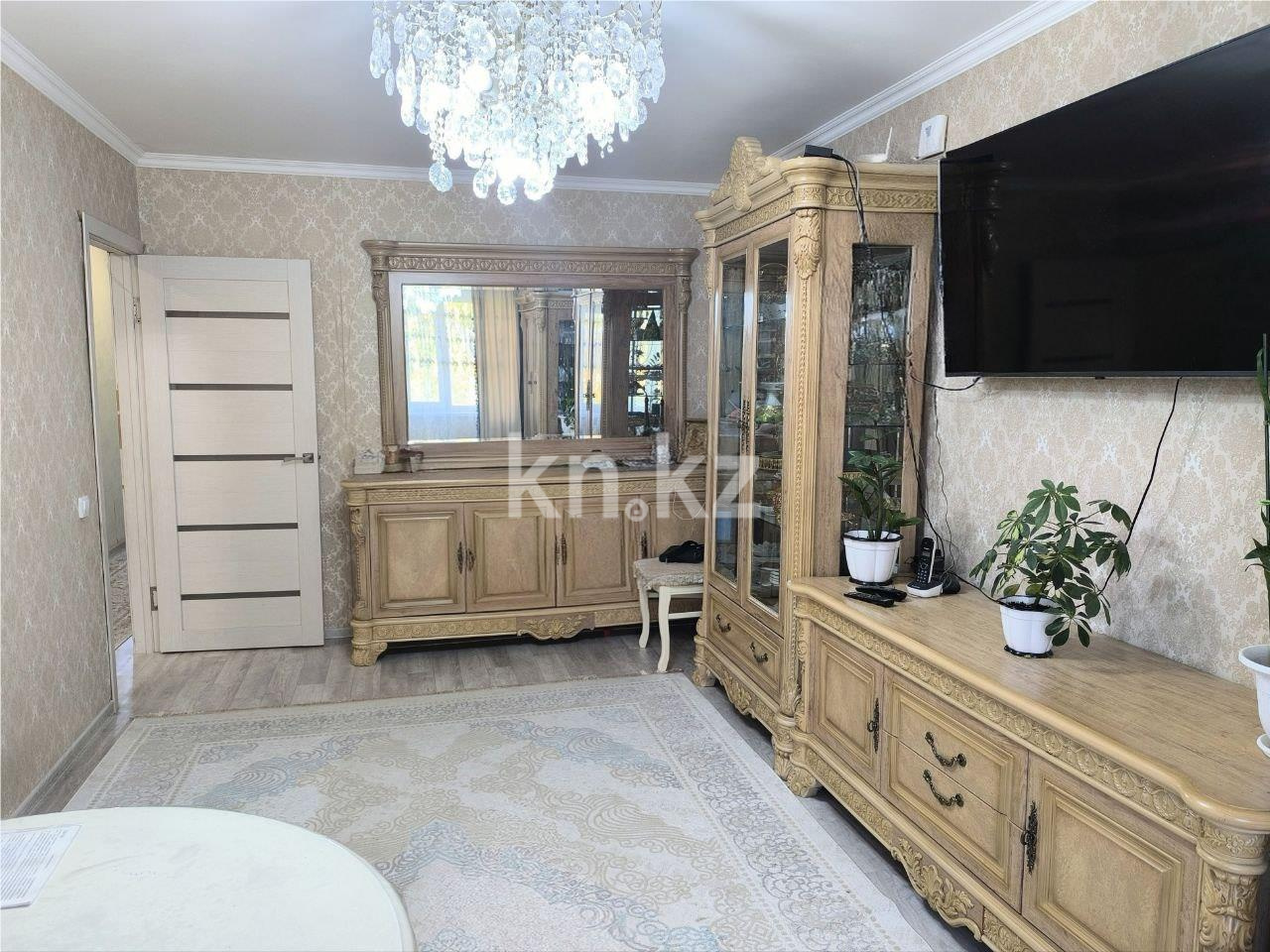 Продажа 3-комнатной квартиры, 62 м², ул. Муканова - Продажа  трехкомнатных квартир в Караганде фото 2 из 14