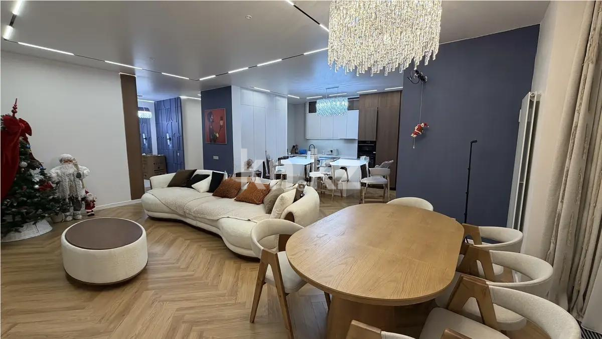 Продажа 4-комнатной квартиры, 148.69 м², ул. Туркестан, дом  16/3 в Астане