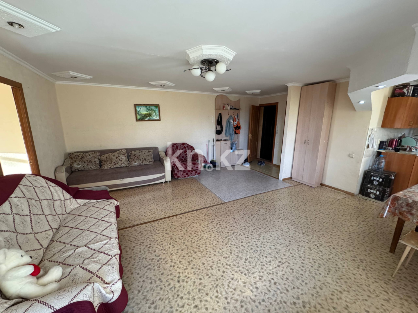 Продажа 4-комнатной квартиры, 64 м², мкр-н 21, дом  16 в Караганде - фото 3