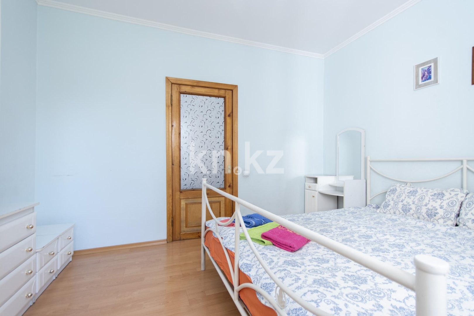 Аренда 2-комнатной квартиры посуточно, 50 м², Самал-1 мкр-н, дом  18 - Продажа квартир в Алматы фото 7 из 19