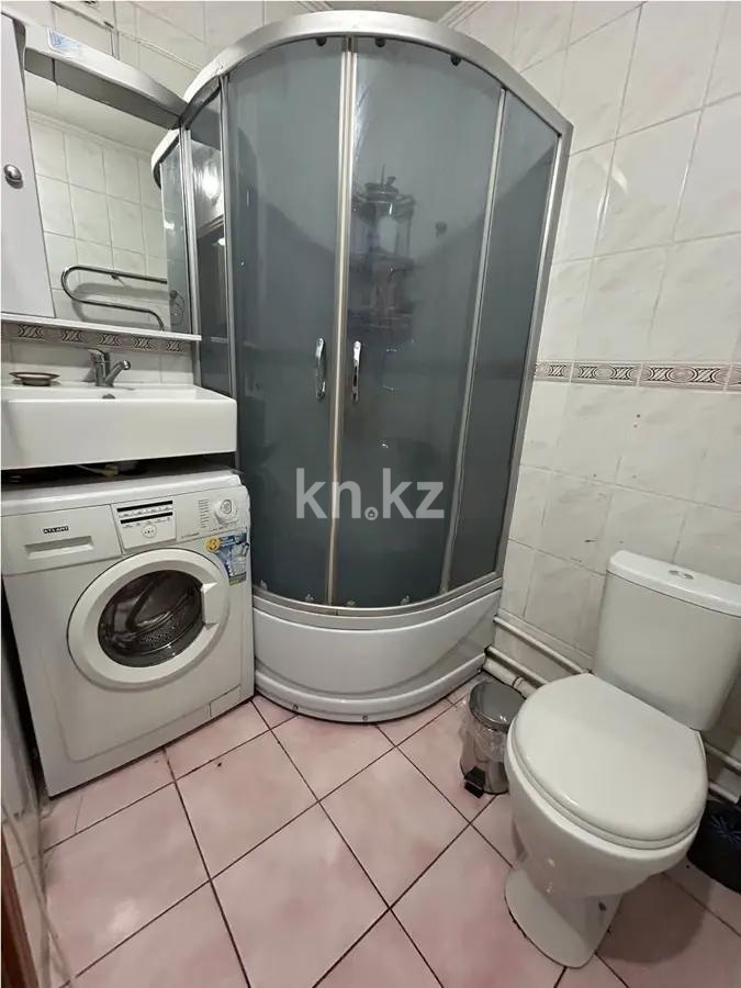 Продажа 2-комнатной квартиры, 46 м², мкр-н 4, дом  1 в Алматы - фото 4