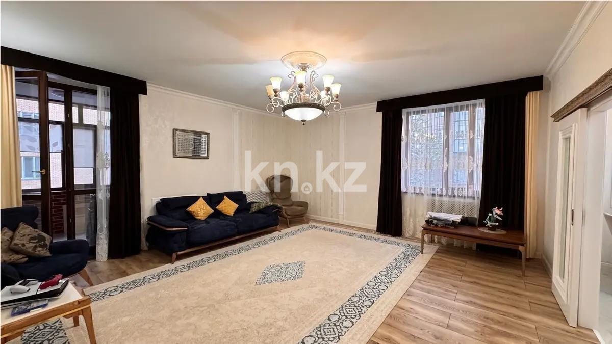 Продажа 5-комнатной квартиры, 200 м², ул. Таттимбета, дом  5а - Продажа  пятикомнатных квартир в Караганде без посредников фото 1 из 8