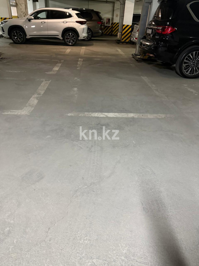 Продажа 4-комнатной квартиры, 158.2 м², пр. Аль-Фараби в Алматы - фото 20