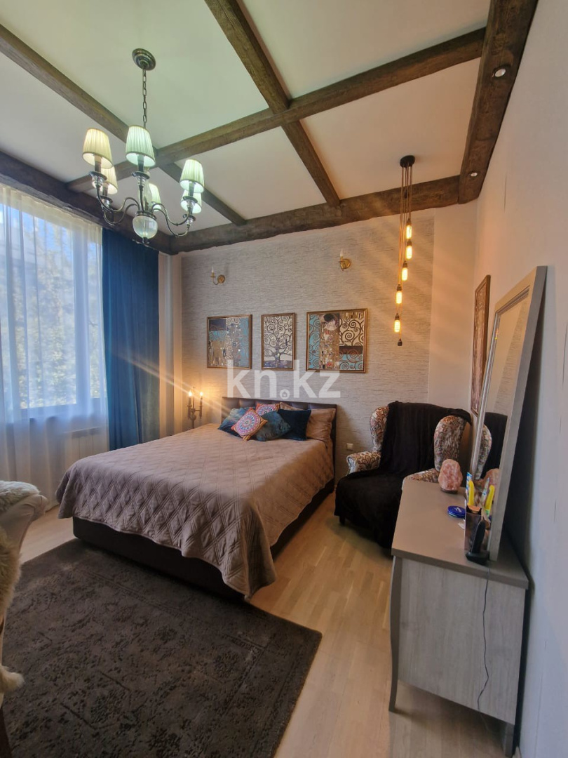 Продажа 7-комнатного дома, 680 м² - Продажа домов, коттеджей в Алматы фото 1 из 34