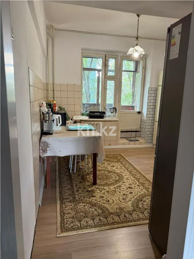 Продажа 3-комнатной квартиры, 65 м², ул. Кабанбай батыра, дом  240 в Алматы - фото 2