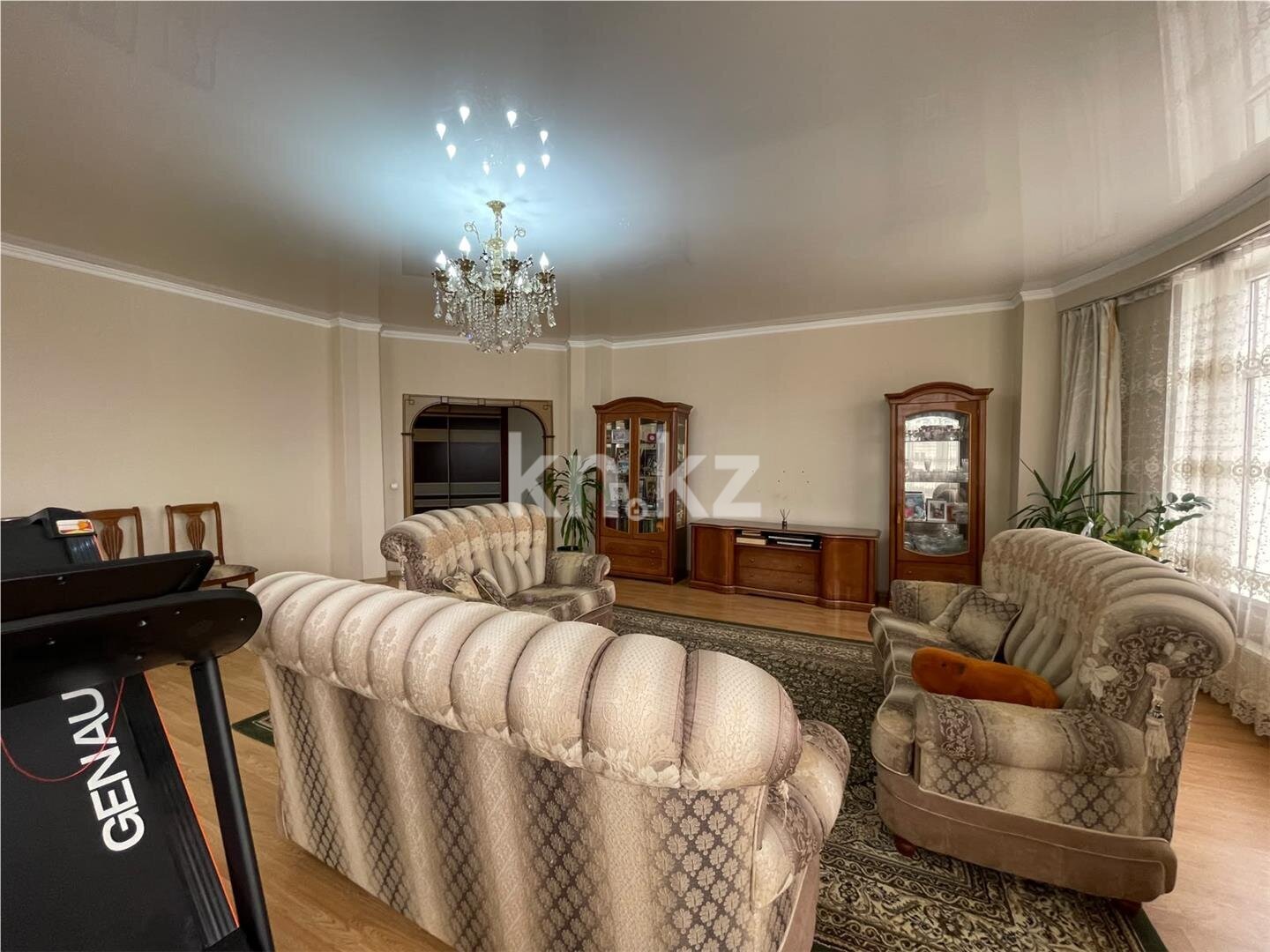 Продажа 4-комнатной квартиры, 178.3 м² в Астане - фото 4