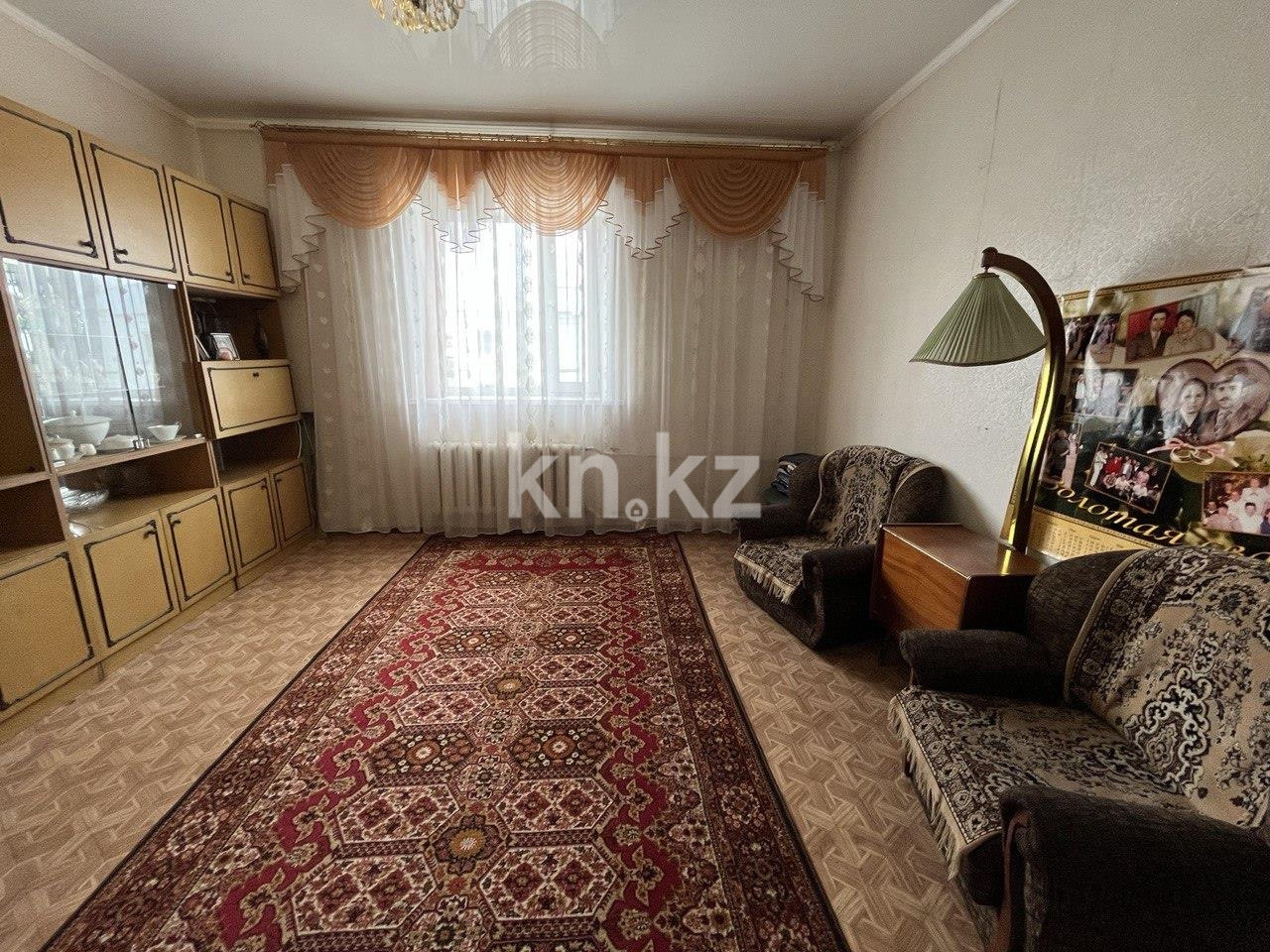 Продажа 2-комнатной квартиры, 62 м², ул. Ерубаева - Продажа  двухкомнатных квартир в Караганде фото 1 из 10