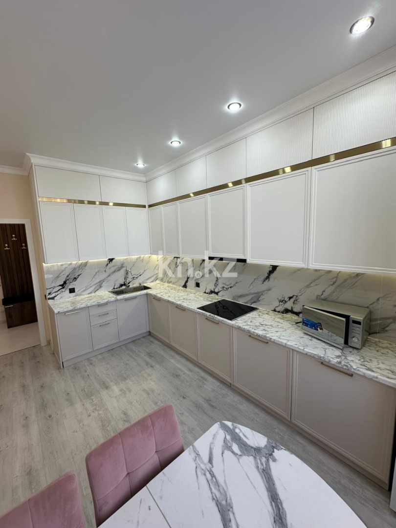Аренда 1-комнатной квартиры, 45 м² в Астане