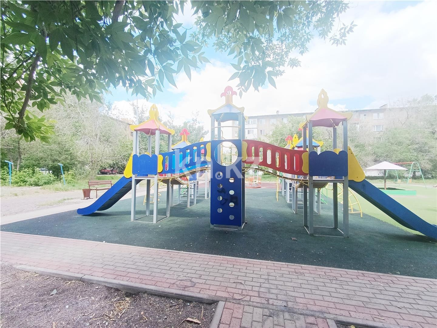 Продажа 3-комнатной квартиры, 62 м², мкр-н 23 - Продажа  трехкомнатных квартир в Караганде фото 17 из 18