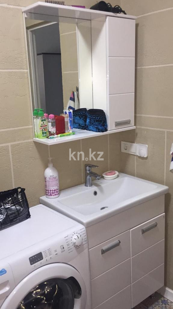 Аренда 1-комнатной квартиры посуточно, 50 м², ул. Навои, дом  208/8 - ул. Торайгырова - Аренда  однокомнатных квартир посуточно в Алматы фото 9 из 10