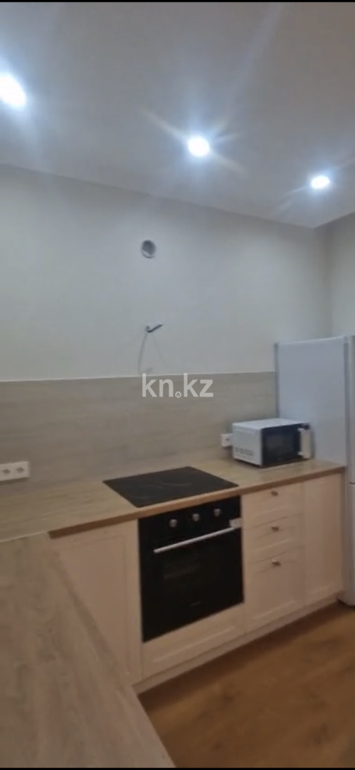 Аренда 1-комнатной квартиры, 30 м², ул. Толе би, дом  28/1 - Аренда жилой и коммерческой недвижимости в Астане фото 2 из 10