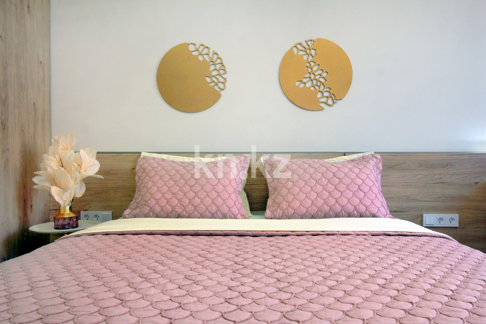 Аренда 3-комнатной квартиры посуточно, 65 м² - Аренда трехкомнатных квартир посуточно в Алматы фото 1 из 32