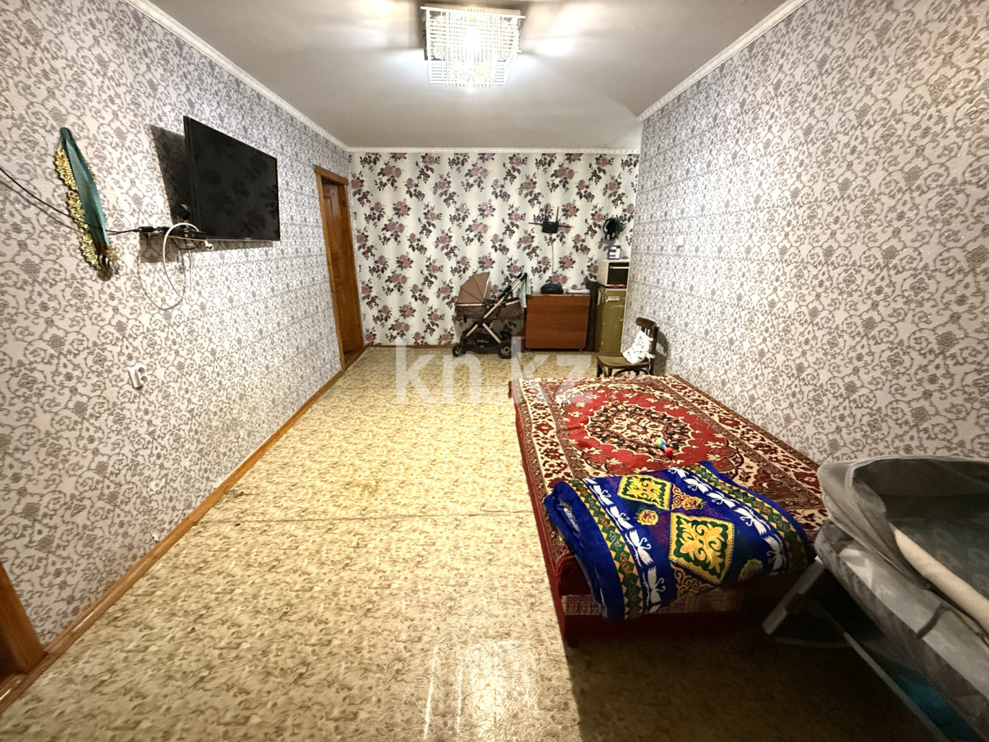 Продажа 3-комнатной квартиры, 47 м², мкр-н 16, дом  5 - Продажа квартир в Караганде фото 2 из 14