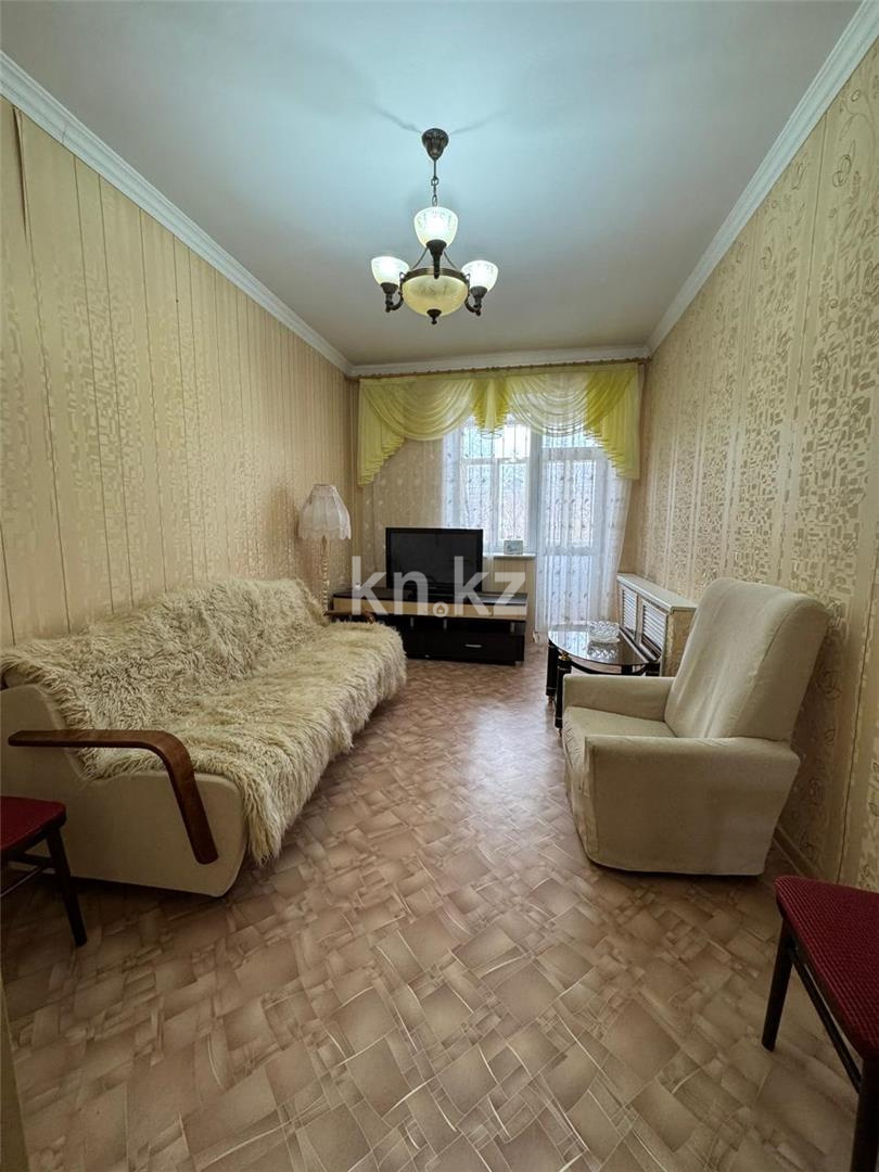 Продажа 3-комнатной квартиры, 84 м², ул. Абая в Караганде - фото 4