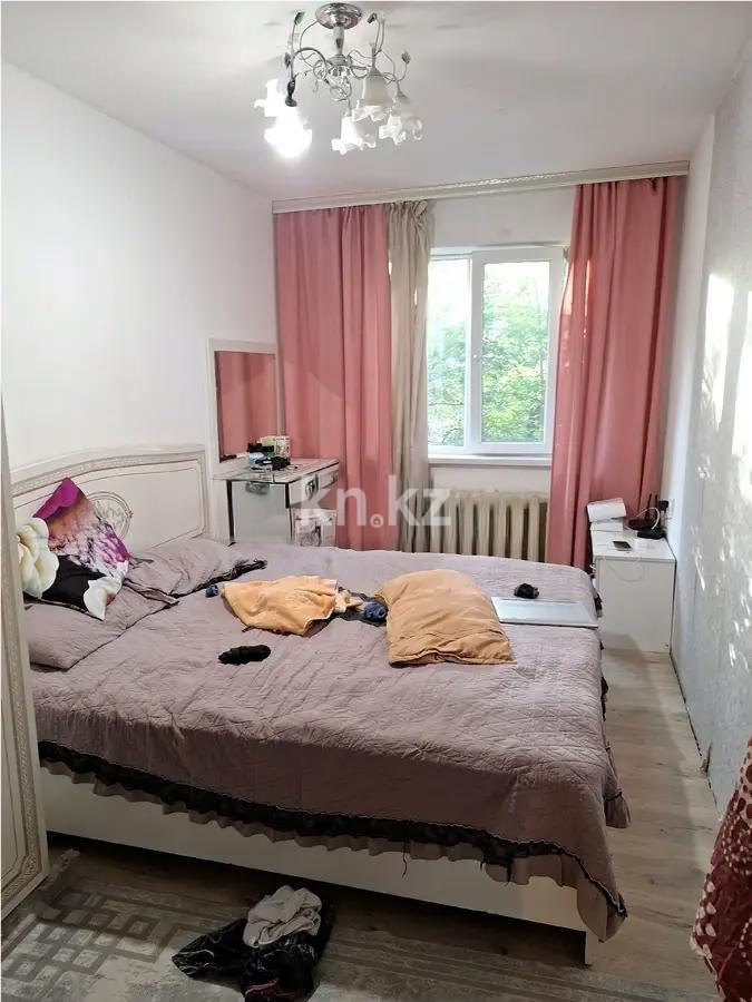 Продажа 3-комнатной квартиры, 58 м², мкр-н 8, дом  33 - Продажа квартир без посредников в Алматы фото 2 из 5