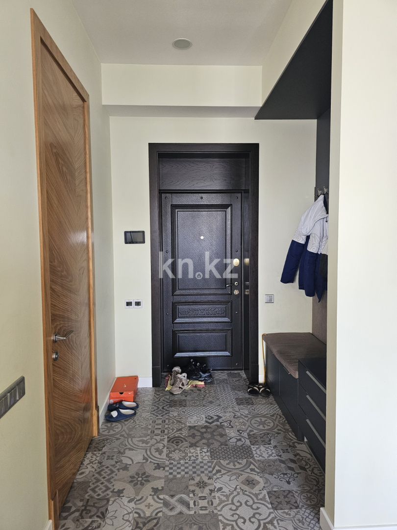 Продажа 3-комнатной квартиры, 81.8 м², мкр-н Гульдер-1, дом  1/4 в Караганде - фото 15