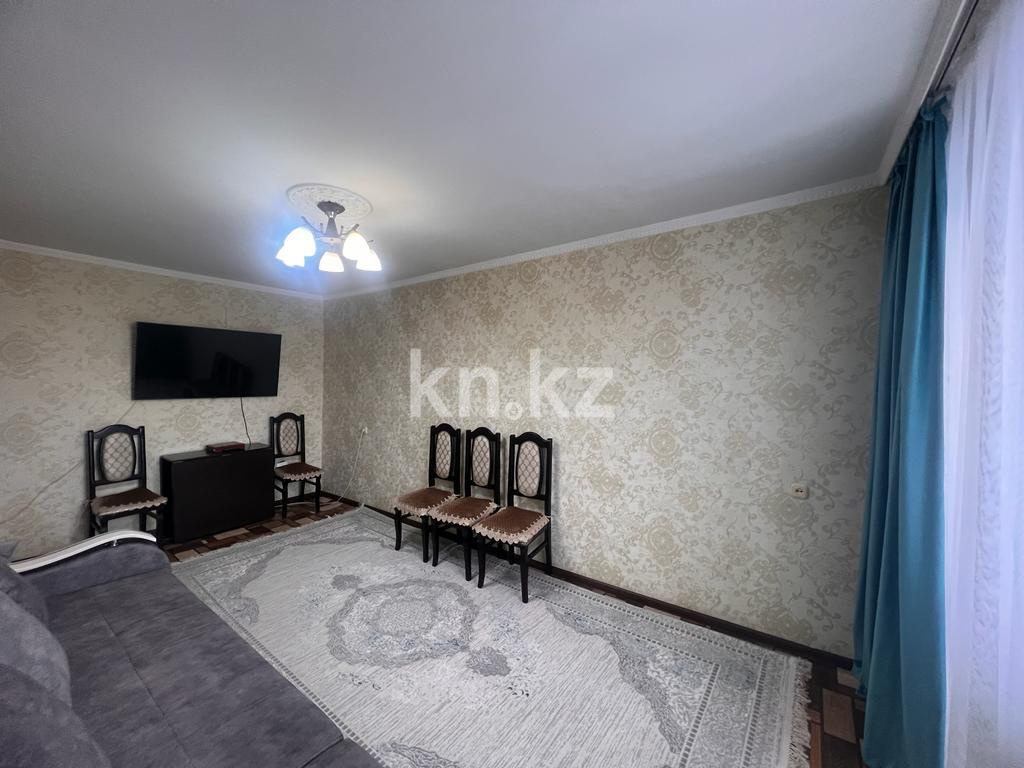 Продажа 3-комнатной квартиры, 60 м², мкр-н Восток-2, дом  11 - Продажа  трехкомнатных квартир в Караганде фото 3 из 15