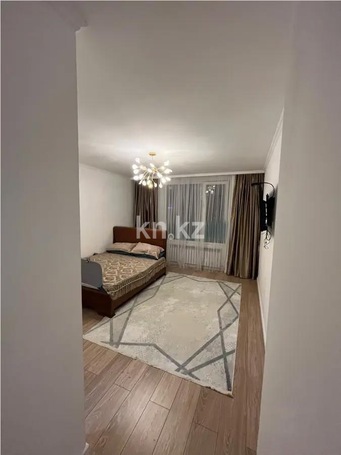 Продажа 3-комнатной квартиры, 100 м², ул. Толе би, дом  285/8 - Продажа квартир в новостройках Алматы без посредников с фото фото 1 из 6