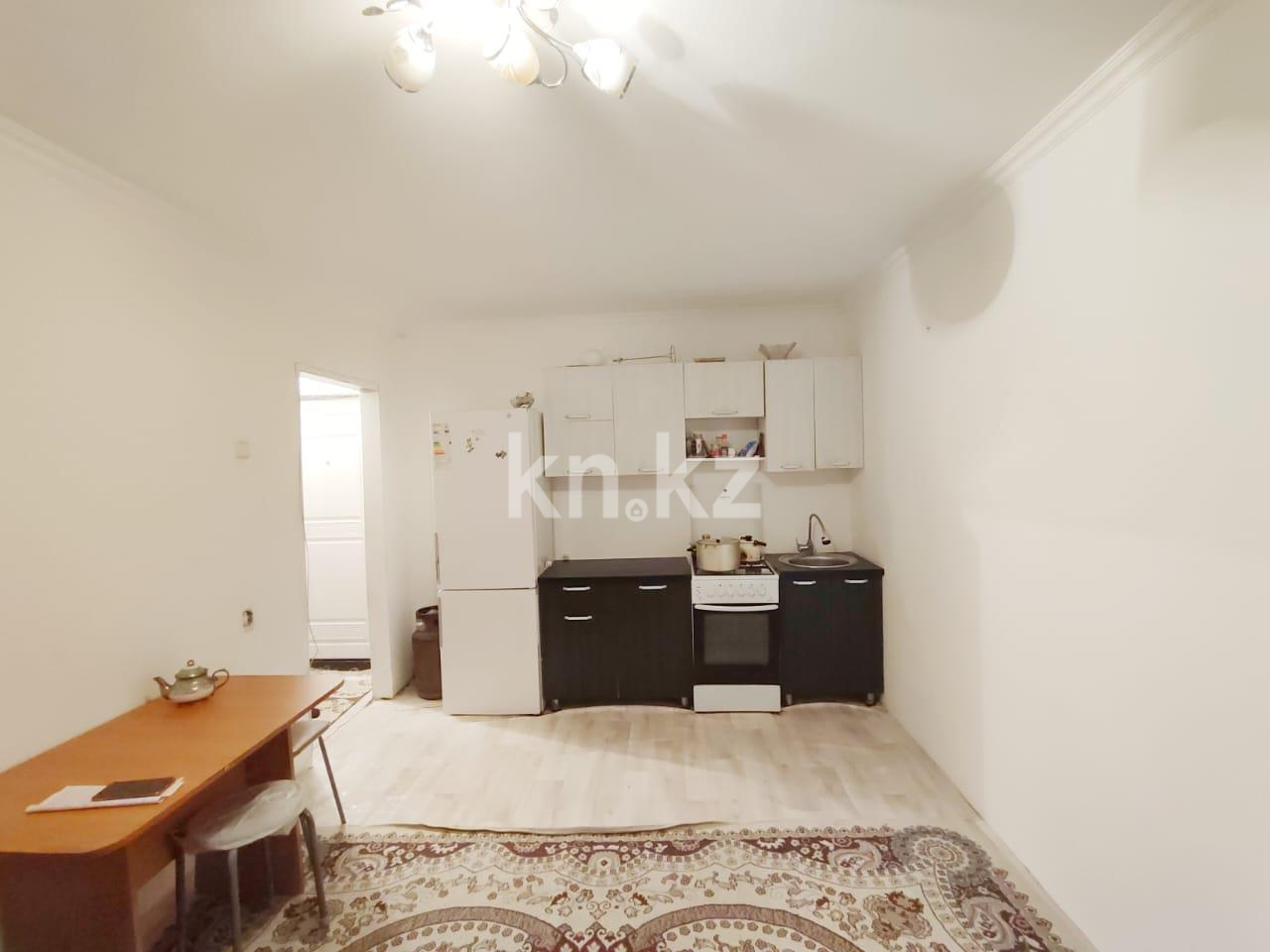 Продажа 1-комнатной квартиры, 30 м², мкр-н 13 - Продажа  однокомнатных квартир в Караганде с фото фото 1 из 6
