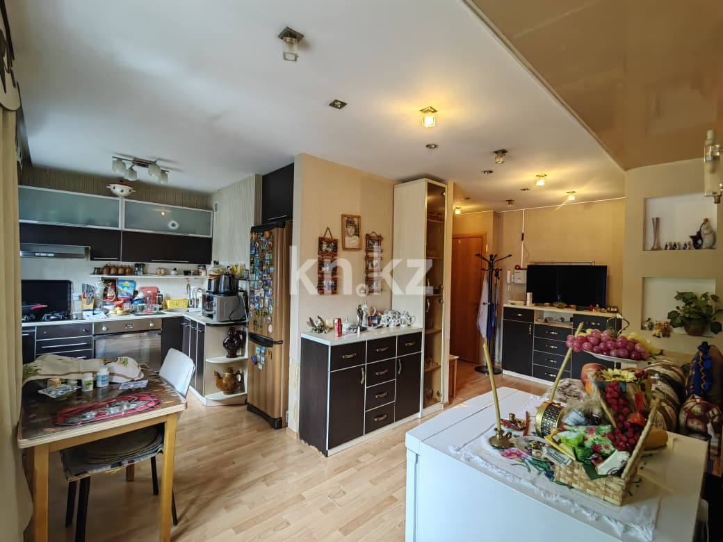 Продажа 2-комнатной квартиры, 41 м², ул. Можайского, дом  11 - Продажа квартир в Караганде фото 2 из 25