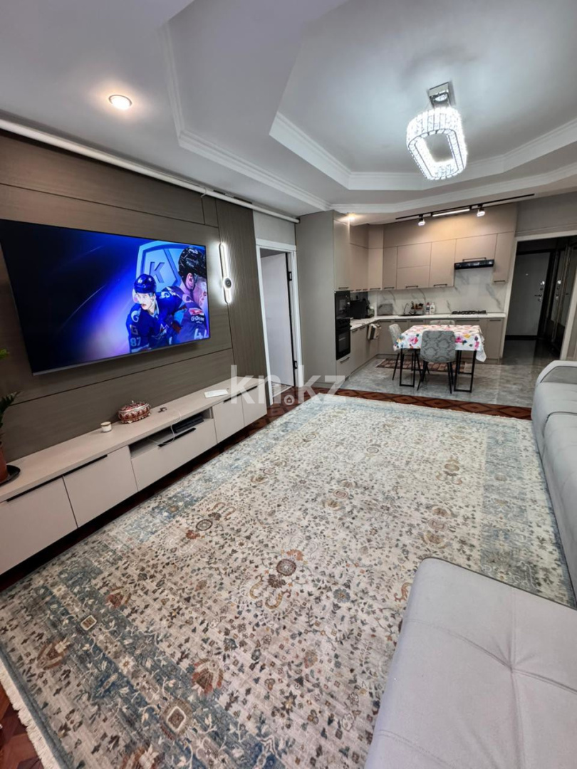 Продажа 2-комнатной квартиры, 73 м², пр. Абая, дом  202 в Алматы - фото 3