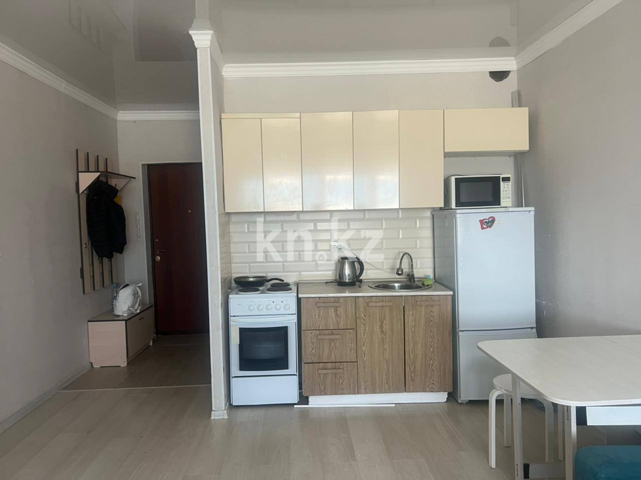 Аренда 1-комнатной квартиры, 30 м², пр. Кошкарбаева, дом  68 - Аренда квартиры помесячно в Астане фото 1 из 5