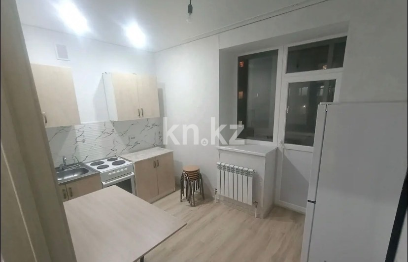 Аренда 1-комнатной квартиры, 42 м² в Астане