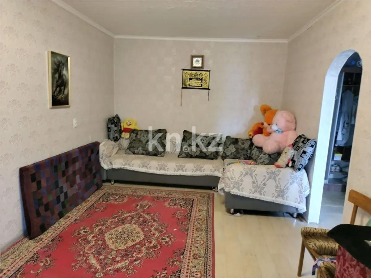 Продажа 2-комнатной квартиры, 44 м², мкр-н 12, дом  37 - Продажа квартир без посредников в Караганде фото 1 из 4