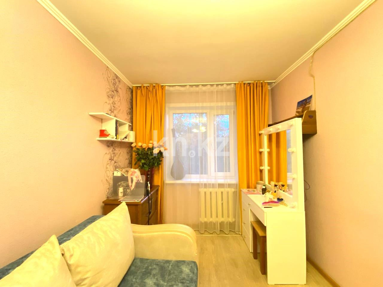 Продажа 3-комнатной квартиры, 62 м², пр. Строителей в Караганде - фото 5