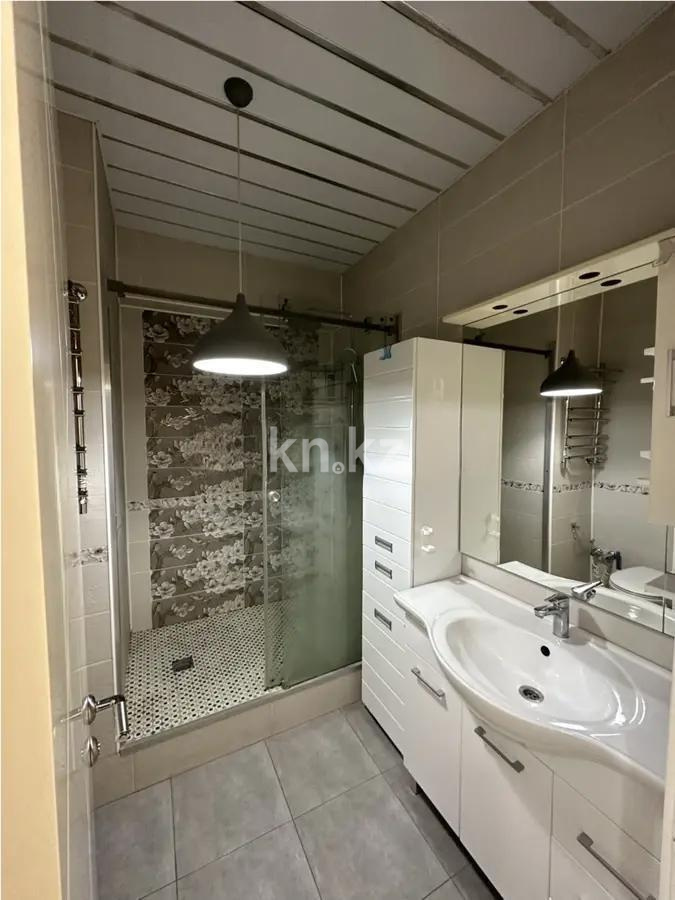 Продажа 2-комнатной квартиры, 64.8 м², ул. Курмангазы, дом  97 в Алматы - фото 3