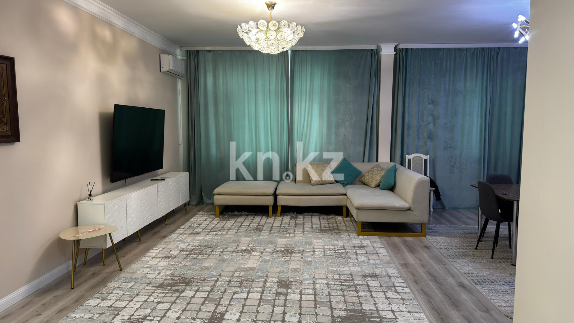 Аренда комнаты помесячно, 130 м² - Аренда комнат в Астане в р-не Есиль фото 1 из 7