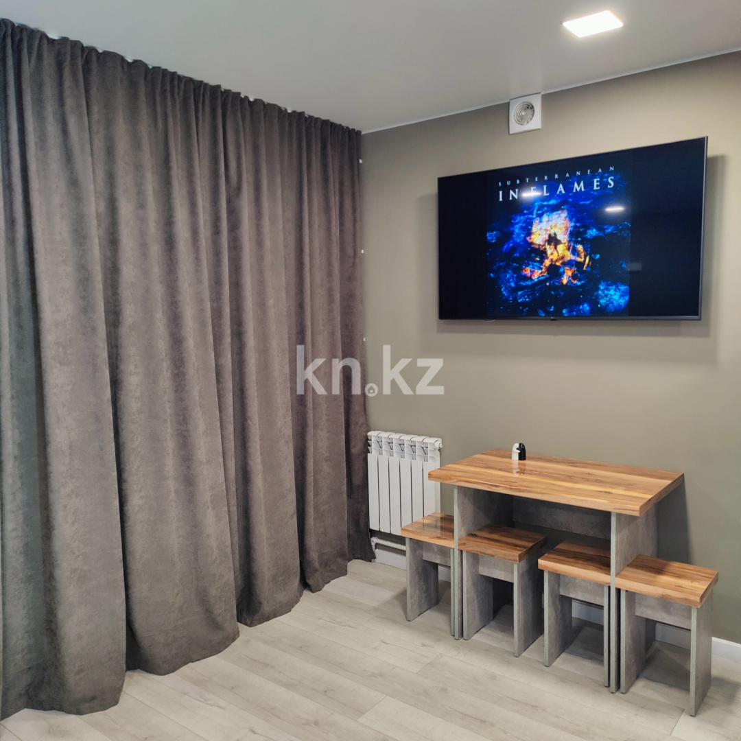 Аренда 1-комнатной квартиры посуточно, 35 м², ул. Гапеева, дом  6 - Аренда  однокомнатных квартир посуточно в Караганде фото 3 из 5