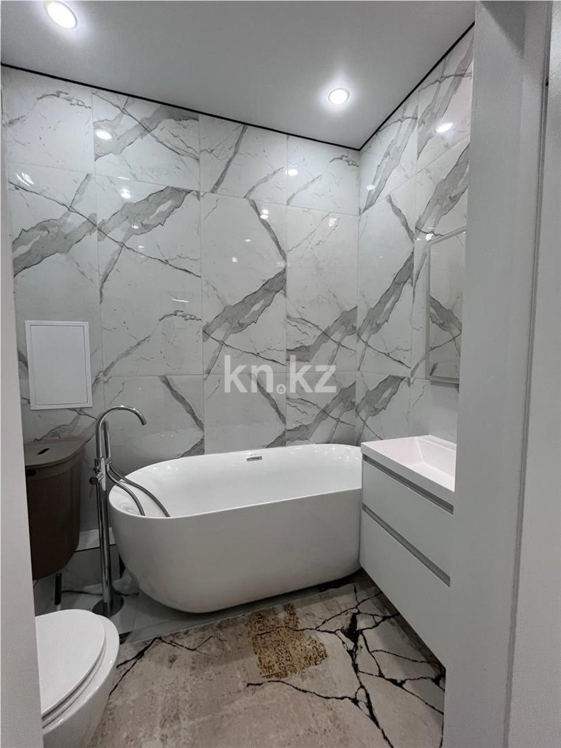 Продажа 3-комнатной квартиры, 89 м² - Продажа квартир в Караганде - страница 3 фото 18 из 30