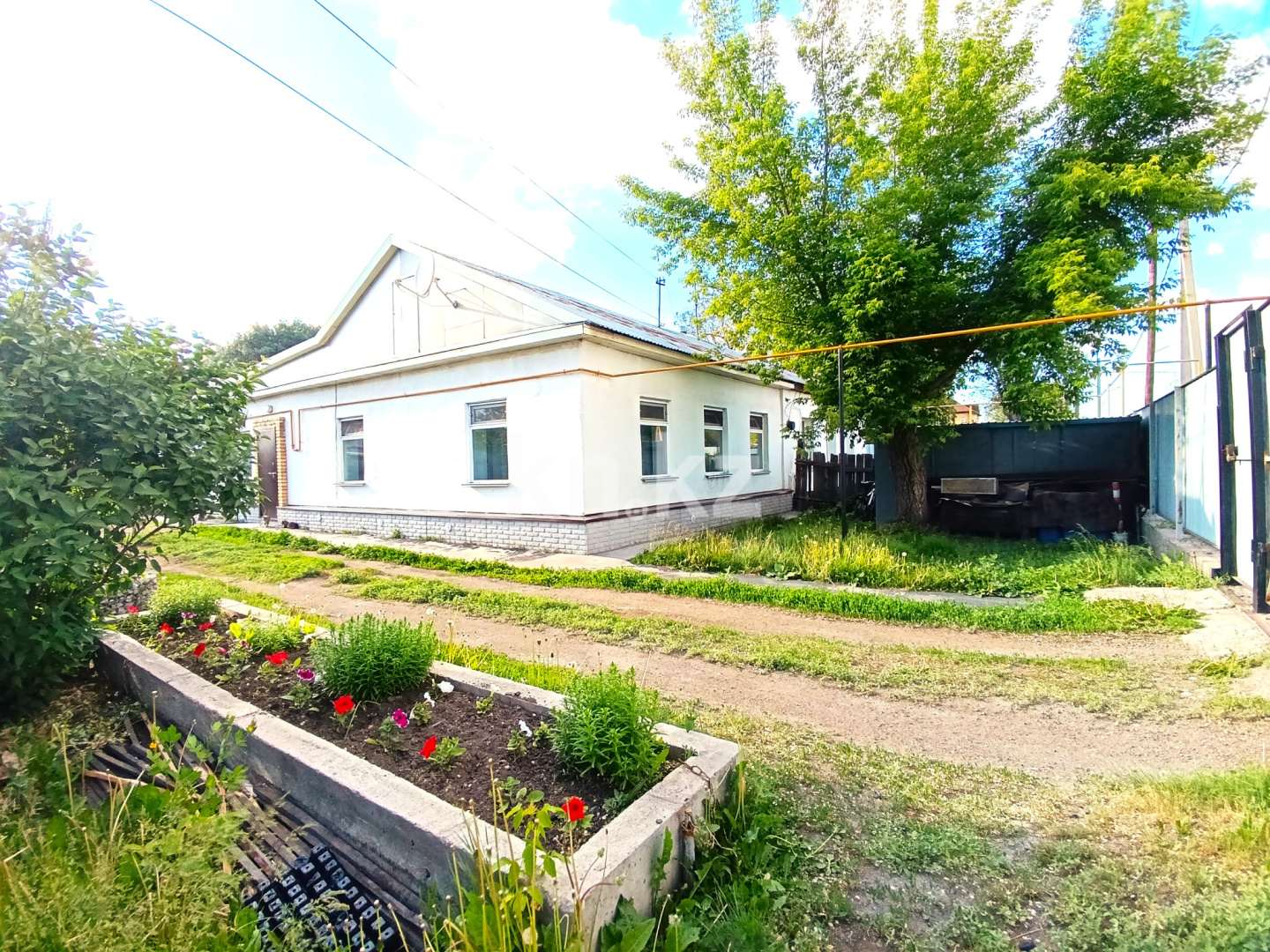 Продажа 5-комнатного дома, 100 м², пр. Сейфуллина - Продажа домов, коттеджей в Казахстане фото 1 из 24