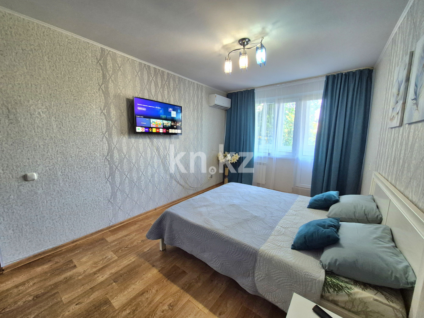 Аренда 1-комнатной квартиры посуточно, 34 м², ул. Кердери, дом  174 - Продажа квартир в Уральске фото 1 из 8