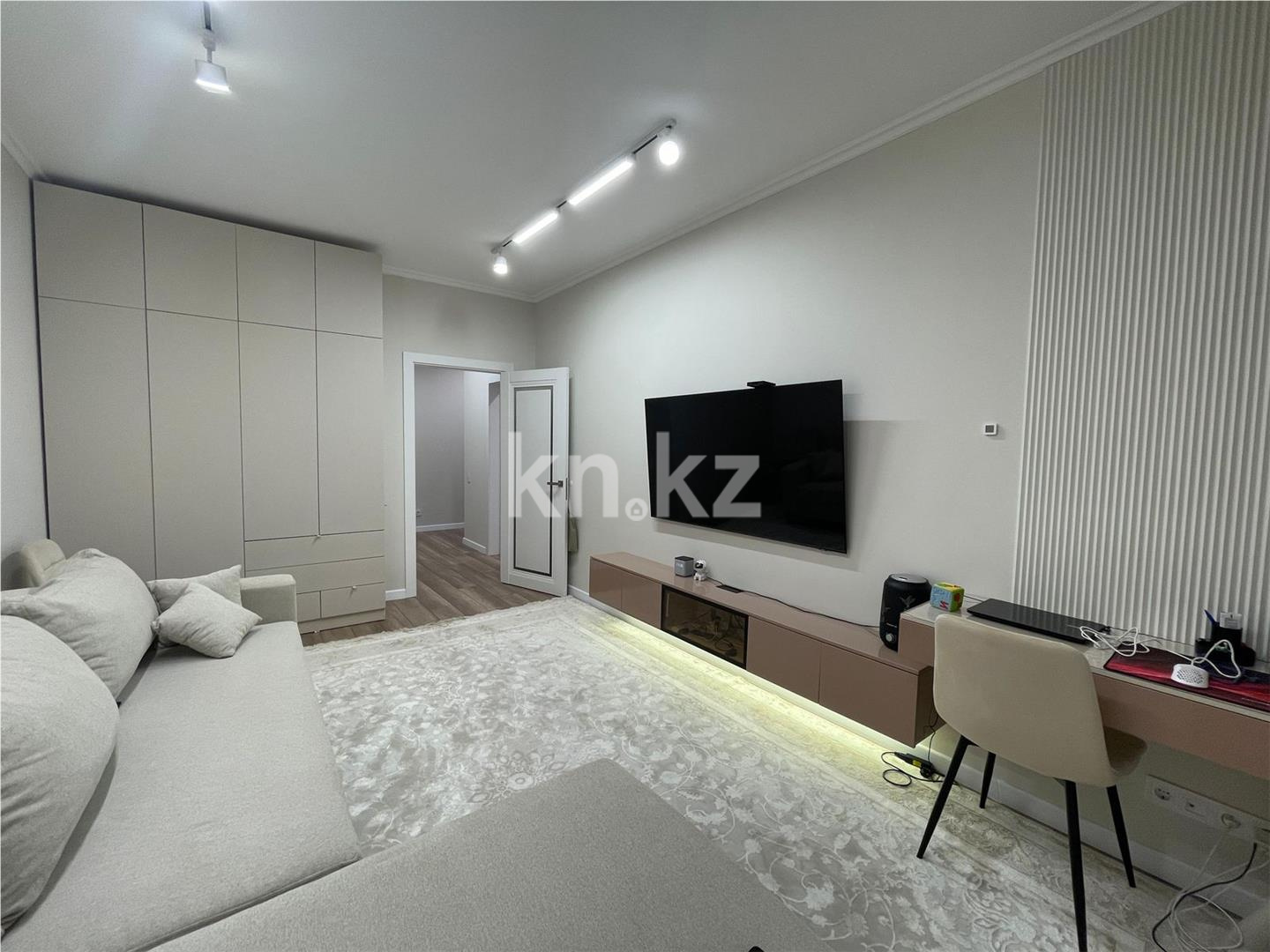 Продажа 1-комнатной квартиры, 48 м², ул. Аманжолова - Продажа квартир в Астане фото 1 из 7