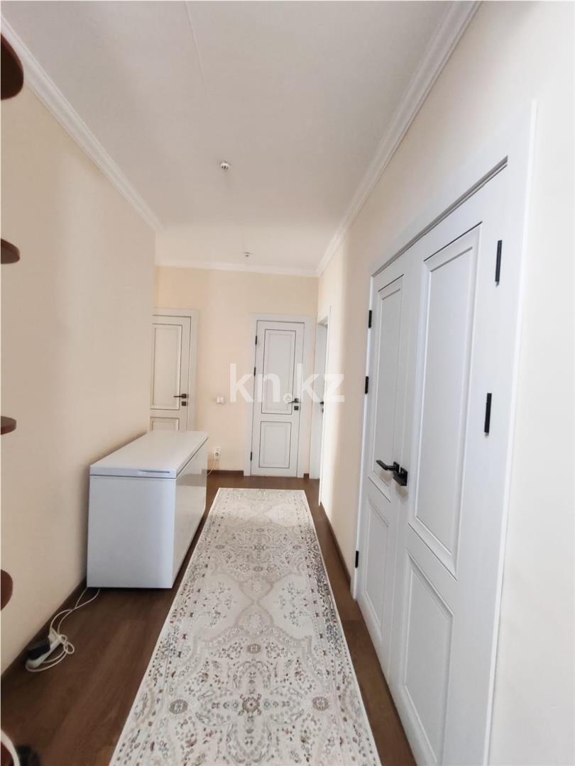 Продажа 3-комнатной квартиры, 90 м², пр. Шахтеров в Караганде - фото 8