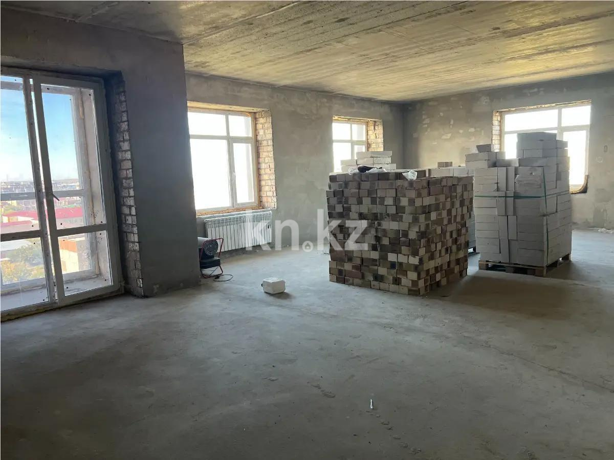 Продажа 3-комнатной квартиры, 93 м², ул. Муканова, дом  55/2 - Продажа квартир в Караганде фото 1 из 2