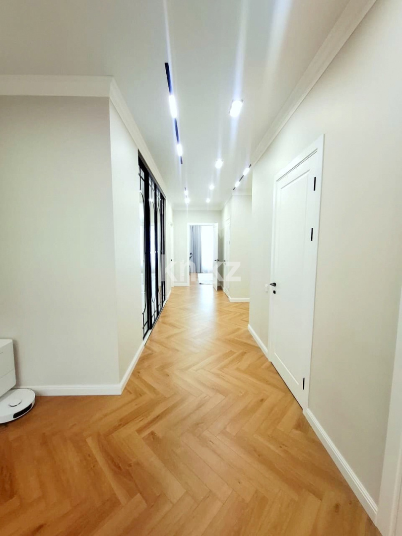 Продажа 4-комнатной квартиры, 160 м² - Продажа четырехкомнатных квартир в кирпичном доме в Казахстане - страница 2 фото 18 из 34