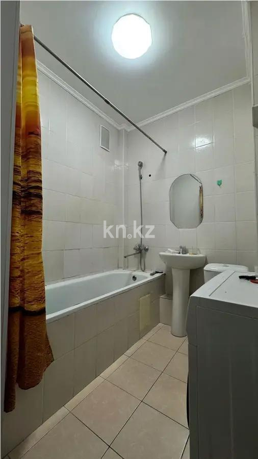 Продажа 1-комнатной квартиры, 38 м², пр. Абылай хана, дом  5/3 в Астане - фото 3