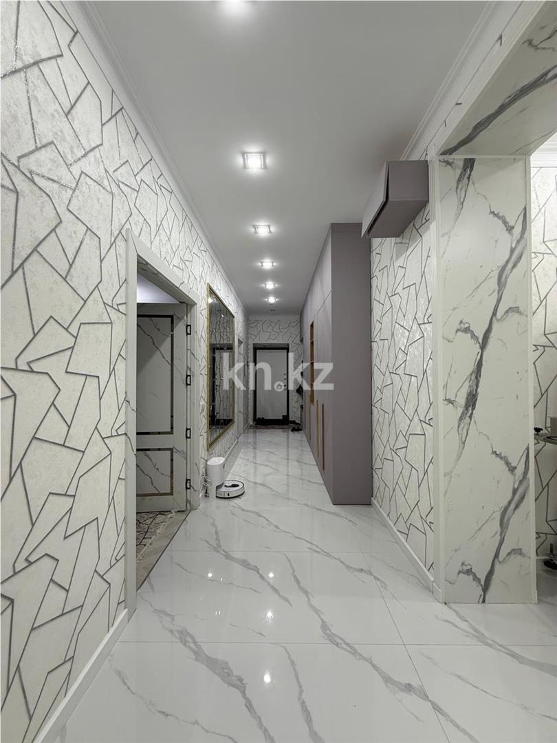 Продажа 4-комнатной квартиры, 118 м² - Продажа четырехкомнатных квартир на Юго-Востоке Караганды - страница 4 фото 11 из 12